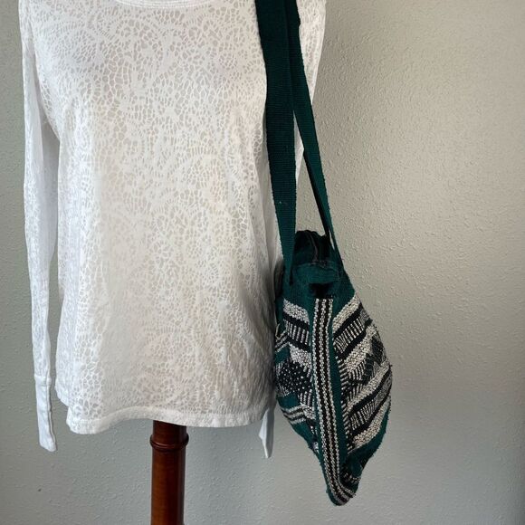 Pinzon Shoulder Bag - Picture 8 of 10